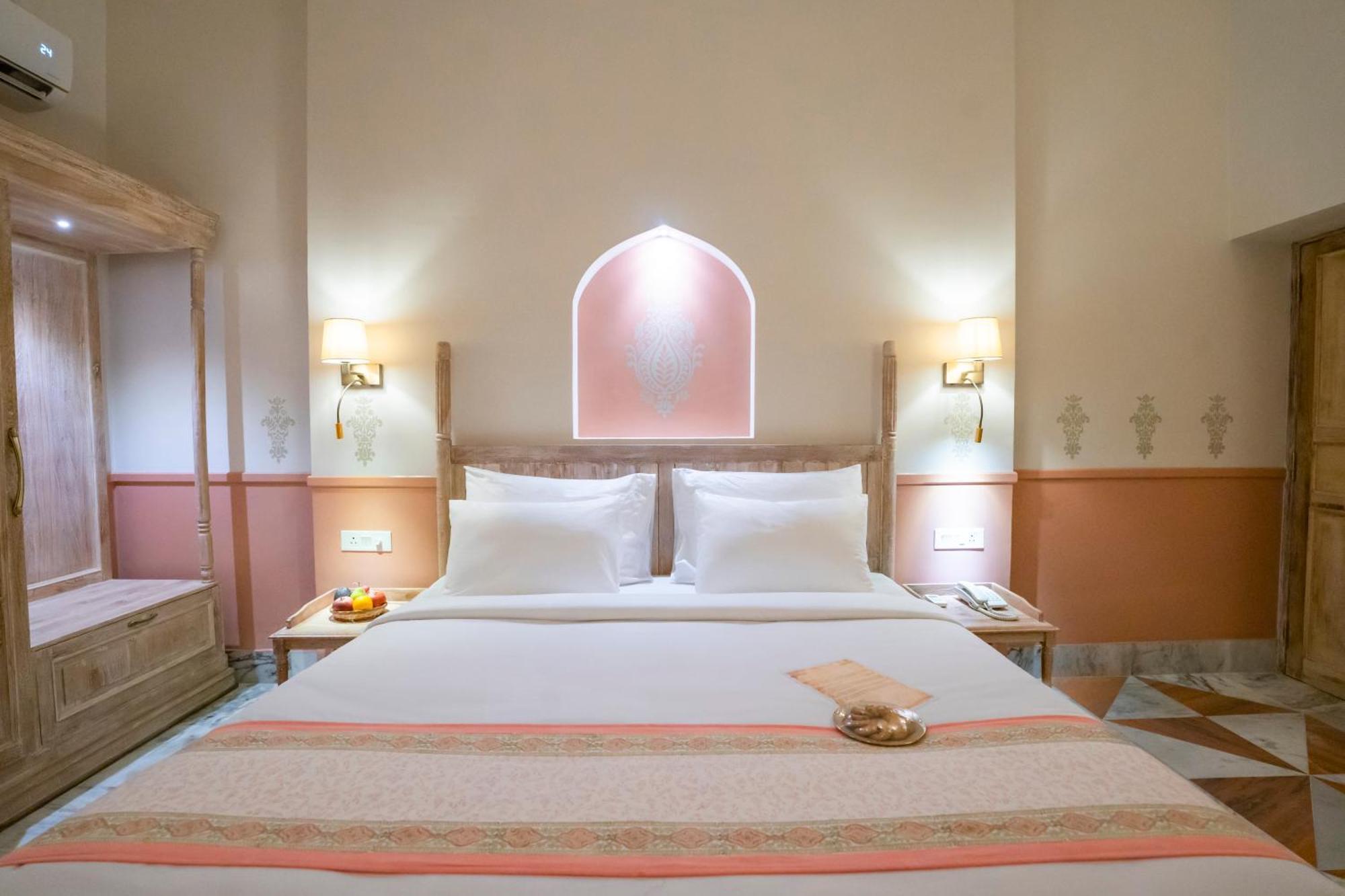 Dev Mahal - A Boutique Heritage Hotel Jaipur Bagian luar foto