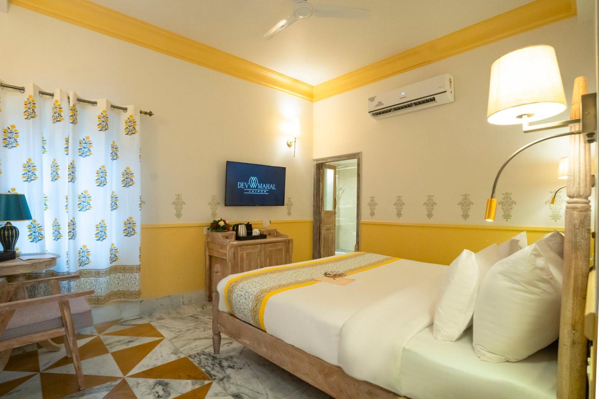 Dev Mahal - A Boutique Heritage Hotel Jaipur Bagian luar foto