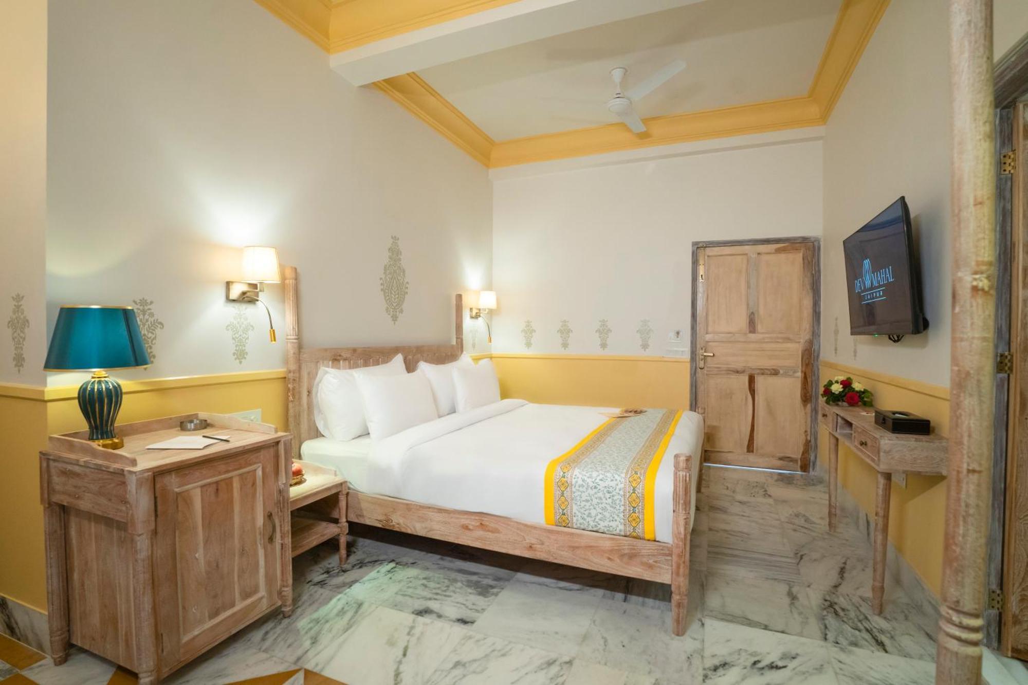 Dev Mahal - A Boutique Heritage Hotel Jaipur Bagian luar foto