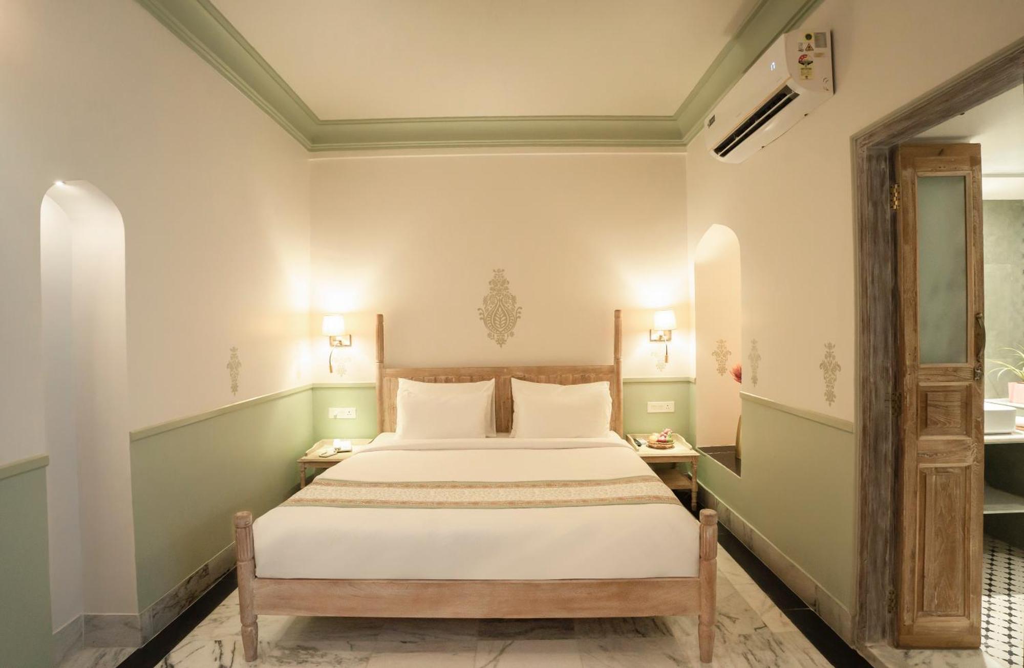Dev Mahal - A Boutique Heritage Hotel Jaipur Bagian luar foto