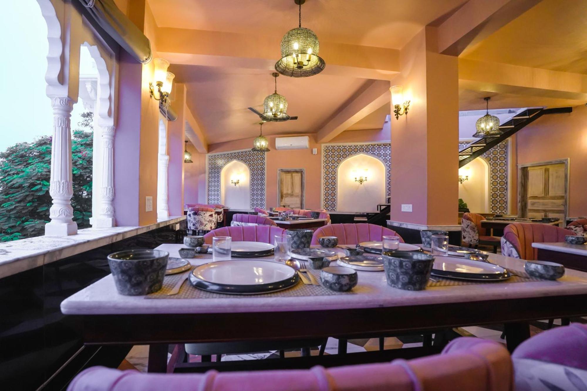 Dev Mahal - A Boutique Heritage Hotel Jaipur Bagian luar foto
