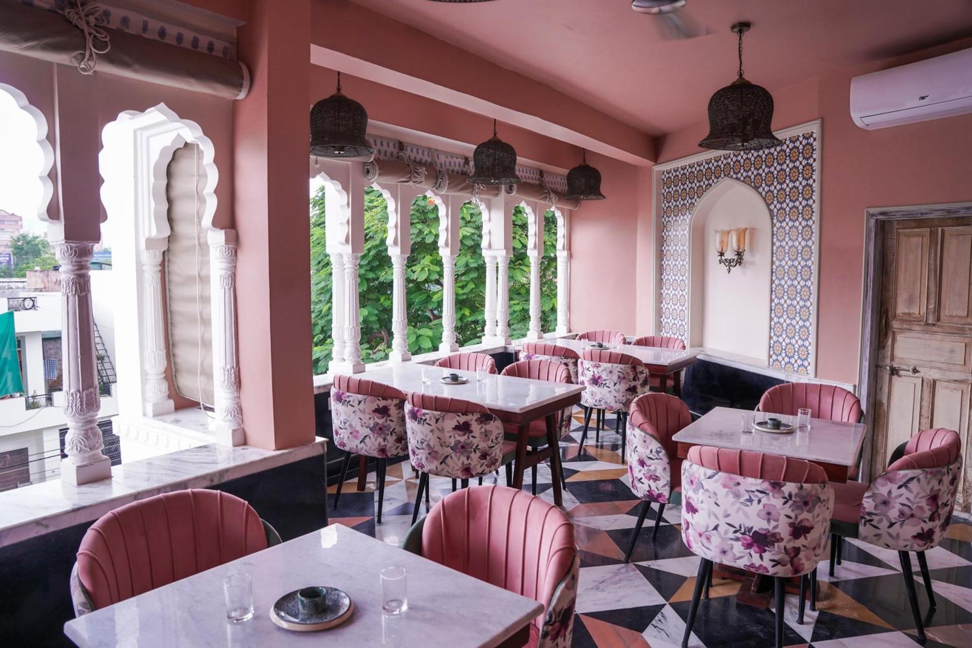 Dev Mahal - A Boutique Heritage Hotel Jaipur Bagian luar foto