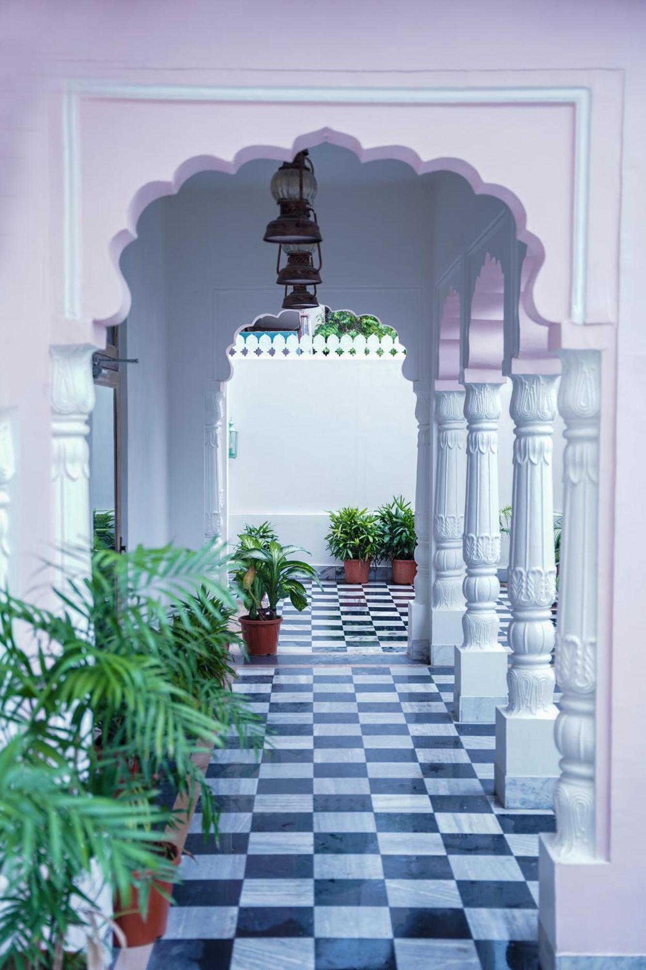 Dev Mahal - A Boutique Heritage Hotel Jaipur Bagian luar foto